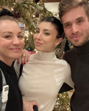 Briana Cuoco Instagram - sincerely don’t know how it’s already the end of the year but i know im ending it filled to the brim w gratitude ❤️ hope everyone’s holidays were beautiful & safe! happy new year 🙏✨