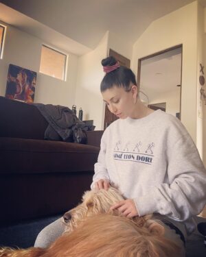 Briana Cuoco Instagram - sincerely don’t know how it’s already the end of the year but i know im ending it filled to the brim w gratitude ❤️ hope everyone’s holidays were beautiful & safe! happy new year 🙏✨