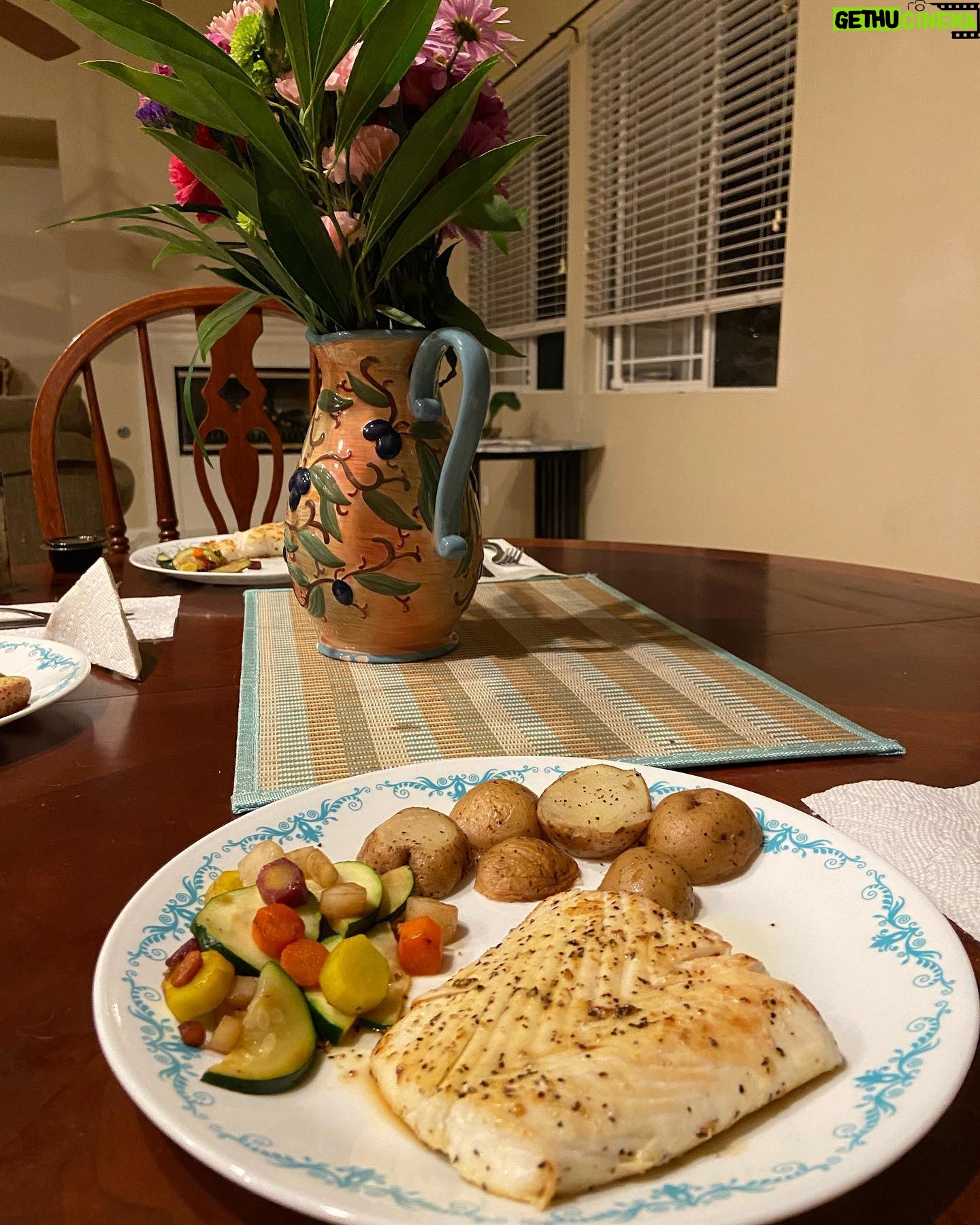 Briana Renee Instagram - Seared lemon pepper halibut, with zucchini, rainbow carrots, and lightly seasoned baby russet potatoes for my hubby & my big girl 😋 My halibut was seasoned with Himalayan sea salt, and I skipped on the potatoes! For some reason it was more filling than breakfast, and I made 3 tummies happy 🥰 This was the first completely home cooked meal I’ve made in about 6 months.. I’m baaaack 💋 #homecooking #healthyfood #nowUCme