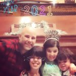 Briana Renee Instagram – Happy New Year 🎆 We wish everyone a better year of good health, true wealth, and genuine happiness ♥️ Let’s live 2021 one day at a time, and always be counting our blessings! 📸 1/365 💋 #TheMannings #missingone #HappyNewYear #wereinthistogether #positivevibes