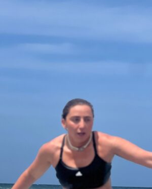 Brianna Murphy Instagram - Last pic my life is flashing before my eyes. It was my first time surfing in Puerto Rico #junesofar