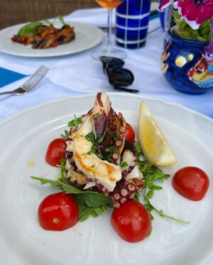 Brianna Murphy Instagram - This is how we summer in Italia