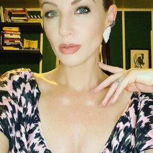 Brianne Davis Instagram - Remember this…. You need you
more than they need you.

📚 Secret Life of a Hollywood Sex & Love Addict @secretlifenovel 

🎙 Secret Life Podcast @secretlifepodcast

#secretlifeofahollywoodsexandloveaddict #secretlifenovel #briannedavis #quitlit #bibliophile #bookstagram #bookrecommendations #authorsofinstagram #slaa #loveaddiction #reels #toxicrelationships #reelsinstagram #loveadvice  #selflove #toxiclove #sobriety #recovery #recoveryispossible  #behernow  #bepresent  #igdaily  #mentalhealth  #selfawareness #selfcare #badrelationships  #youneedyou #taylorswift #erastour
