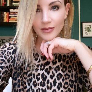 Brianne Davis Instagram - Quote of the Day—The most destructive thing I’ve ever done was believe someone else’s opinion of me.

📚 Secret Life of a Hollywood Sex & Love Addict @secretlifenovel 

🎙 Secret Life Podcast @secretlifepodcast

#secretlifeofahollywoodsexandloveaddict #secretlifenovel #briannedavis #quitlit #bibliophile #bookstagram #bookrecommendations #authorsofinstagram #slaa #loveaddiction #reels #toxicrelationships #reelsinstagram #loveadvice  #selflove #toxiclove #sobriety #recovery #recoveryispossible  #behernow  #bepresent  #igdaily  #mentalhealth  #selfawareness #selfcare #badrelationships #selflove #selfie #wednesdaywisdom #quoteoftheday