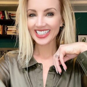 Brianne Davis Instagram - Great reminder for the Day— SOME GOODBYES ARE GOOD FOR YOUR GROWTH! 

📚 Secret Life of a Hollywood Sex & Love Addict @secretlifenovel 

🎙 Secret Life Podcast @secretlifepodcast

#secretlifeofahollywoodsexandloveaddict #secretlifenovel #briannedavis #quitlit #bibliophile #bookstagram #bookrecommendations #authorsofinstagram #slaa #loveaddiction #taylornation #toxicrelationships #reelsinstagram #loveadvice  #selflove #toxiclove #sobriety #recovery #recoveryispossible  #behernow  #bepresent  #taylorswift #mentalhealth  #selfawareness #selfcare #badrelationships  #goodbye #goodbyesarenevereasy #wednesdaywisdom #selfie