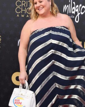 Bridget Everett Instagram - Nominated for a @criticschoice award! Didn’t bring home the hardware but got to meet Henry Winkler 🥰 and sit with dream makers Amy Gravitt and Carolyn Strauss. DDHD ⚡️⚡️ (bag is  @methfountain) 💄 @jessica.ahn  hair @_beautybygg_ 👗 @quinndustry