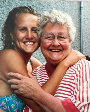 Bridget Everett Instagram - Freddie: A true original. Over the last month, the thing that has comforted me the most are the memories of music and laughter. And there are many. My mom said to me when I was little, “imagine a life without music.” And because of her, I never will. RIP my favorite person. You were a good poody cat.