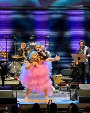 Bridget Everett Instagram - Who farted?