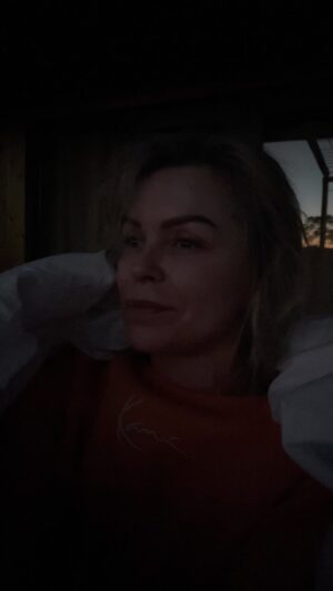Bridget Maasland Instagram - Dit is lekker wakker worden 🌄 in Portugal!

#womenintensive #persoonlijkleiderschap #retreat #hike #yoga #familieopstellingen #ontspannenindezon #yinyoga #vinyasayoga #nidraypga #massages