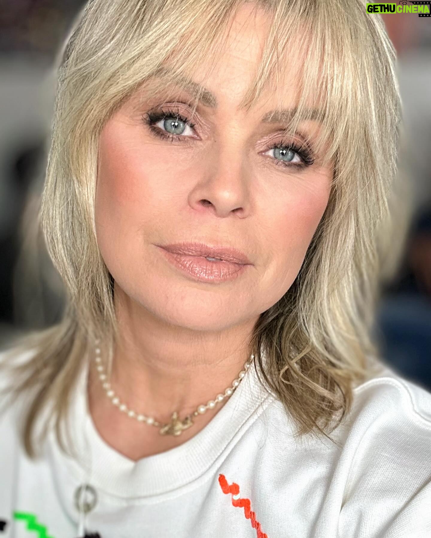 Bridget Maasland Instagram - Kort weekje BLVD - @jedidjahkuijten make💄 - @chptrs.official - @hulya_atsocialmedia 💄 - @essentielantwerp @hunkonstudio - @hulya_atsocialmedia 💄 - @ibanafashion - @selkehairandmakeup 💄 - @ibanafashion @levis