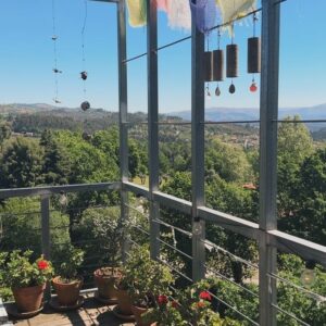 Bridget Maasland Instagram - Recap Women intensive Portugal 🇵🇹 

1.  D’aligo yoga retreat
2. 2 uur per dag vrije tijd
3. Aan de pool
4. Uitzicht bij mijn huisje
5. Alles van je afspoelen in een heel koud beekje 
6. Kookworkshop van de allerliefste @mikelhengeveld 
7. Zonsopgang voor de yoga
8. Collage van mijn leven op dit moment 
9. Na een intense dag vol familie-opstellingen
0. Zonsopgang op het hoogste punt
