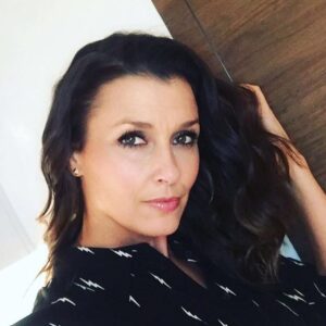 Bridget Moynahan Instagram - “Before The Flood” premiere
@natgeotv 
@unitednations headquarters
2016
#tbt