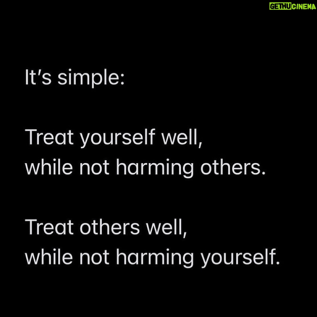 Bridget Moynahan Instagram - Yes!!! @skynellor it is that simple! • #repost @skynellor Kind reminder ❤️ #simplicity
