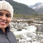 Brindha Sivakumar Instagram - Pudhuvezhai mazhai 🌨️From Manali -Beas River😊