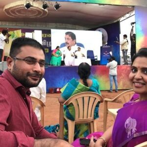Brindha Sivakumar Instagram - On Aug 14 th 2022 Appa gave a presentation of 100 Thirukkural with real life short stories in 4 hrs at Erode Puthaga Thiruvizha!  50 of these are already printed and published. The Government of Tamilnadu has decided to include these 50 Thirukkural with these stories for school syllabus 🙏🏼✨ So grateful the event went on well , Appa had prepared for this presentation for the past 4 yrs ! #Alliancepublishers #Thirukkural100 #sivakumar