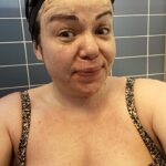 Briony May Williams Instagram - Week 2 of trying to learn how to swim properly/further than 2 metres 🏊🏻‍♀️ I’m 40 this year and there are a few things I’d love to be better at by the time the big day comes around so I’ve started swimming lessons at my local leisure centre and I’m absolutely bloody loving it!! I’ve never really liked swimming because I’m not a strong swimmer, I’ve always lacked confidence in the pool so I’ve just never enjoyed it. But after 2 weeks of regular swimming and a few lessons, I’m feeling more confident and actually loving the experience! My goal is to be able to swim the 150m at the @superhero_series triathlon in August! Anyone else trying something new this year? I’d highly recommend it!#newyearsameme