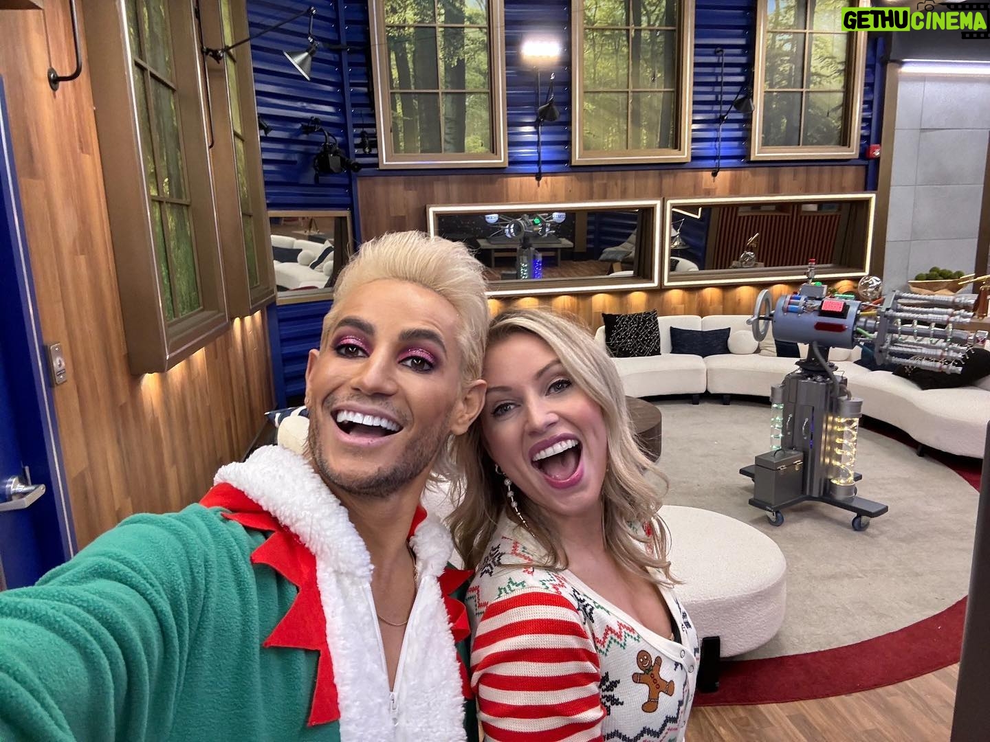Britney Haynes - 4.7K Likes - @bigbrothercbs INVASIIIOONNN!!! 👽👽👽 we are here and I’m queer!!! 💕🤝
