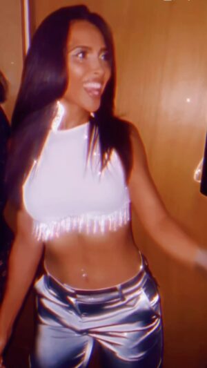Brittany Lucio Instagram - Giving. Growing. And Glowing. ✨🎇💎

#weekendvibes 

Learning to celebrate my accomplishments. Especially when you’ve done it all on your own, it’s necessary to live in the moment of achievement. Feel good about yourself. #selflove
