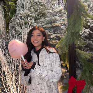 Brittany Panzer Instagram - It’s beginning to look a lot like Christmas ❄️✨🎀 #RevolveWinterWonderland #revolve @revolve