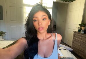 Brittany Panzer Instagram - ☀️