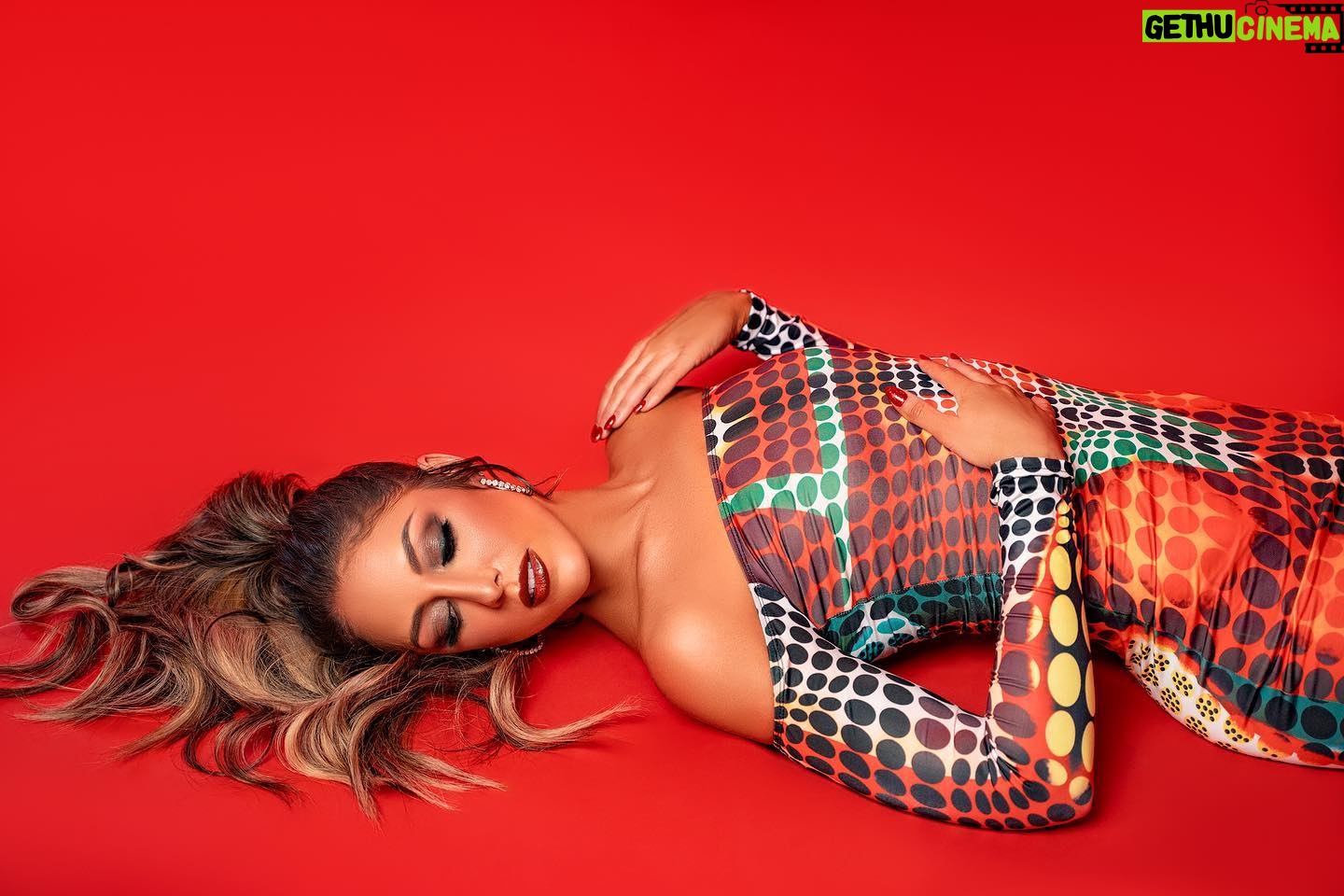 Brittany Baker - 23.7K Likes - 🛑