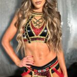 Brittany Baker Instagram - They don’t make ‘em like me… D👇🏼M👇🏼D👇🏼 @aew #AEW #AEWDynamite #DMD