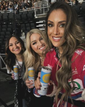 Brittany Baker Instagram - We’re having an all night revival. 🍻

#Pittsburgh #ZachBryan #AEW