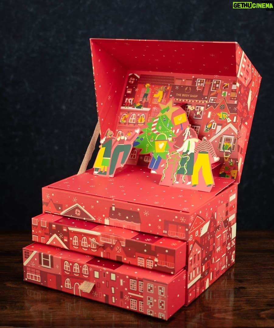 Brittany Raymond Instagram - Yes it's October, but I'm already dreaming about Christmas, thanks to The Body Shop Advent Calendar. Give yourself, a loved one, or a random stranger the gift of 25 gifts this holiday season๐๐๐ #GiveWithJoy Thank you @thebodyshopnorthamerica for sponsoring this post. #ad