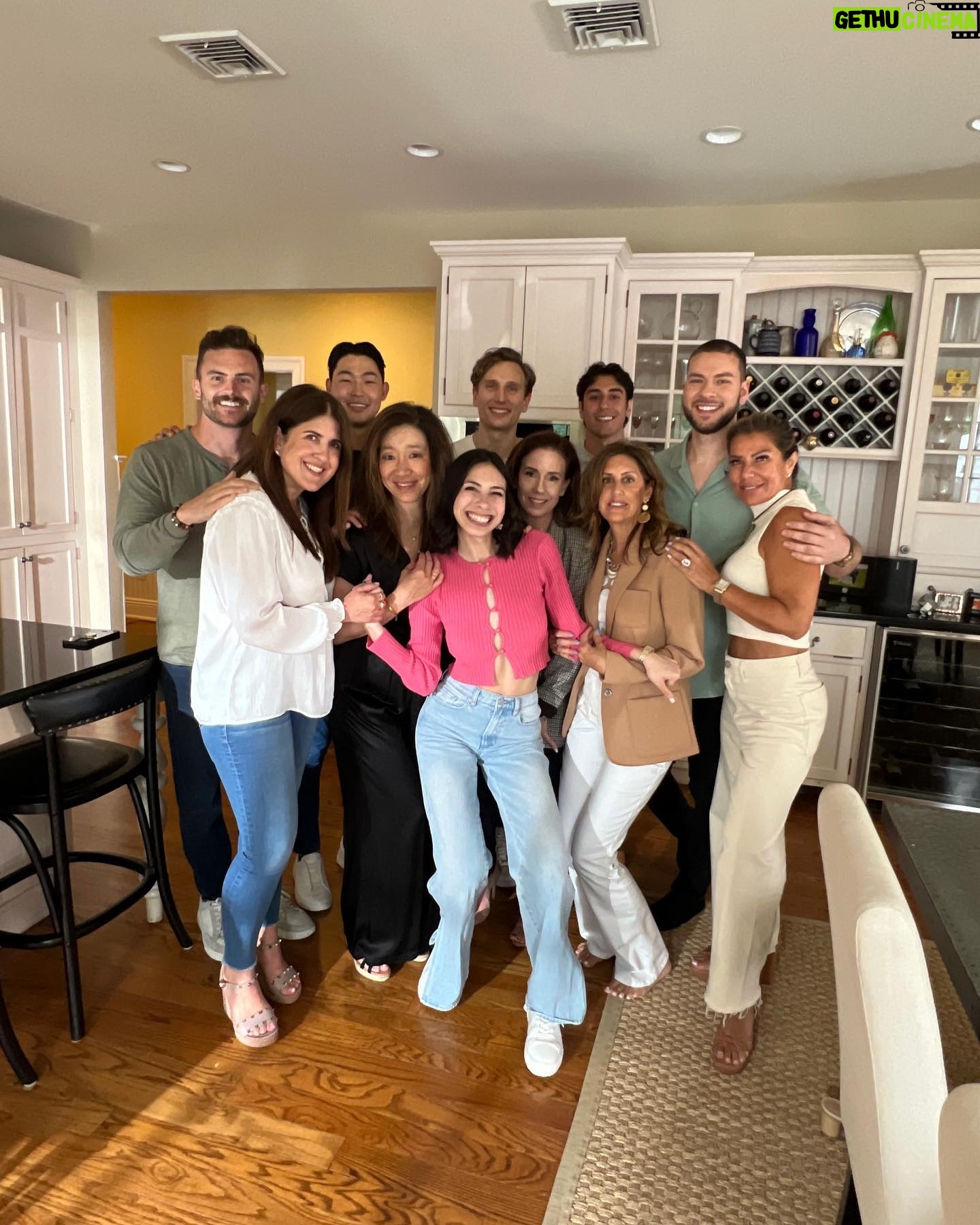 Brooke Alexx Instagram - The “All My Exes’ Moms” Official Music Video is OUT NOW!!! This song changed everything for me this past year, so I hit up @jimmernapes and we finally brought this silly story to life ✨ BIG shoutout to my exes and their beautiful moms for being great sports 😉 Director: 💁🏻♀️ DP: @jimmernapes Steadicam Op: @larkinm7 1st Assist Camera: @kenneth_herron Gaffer: @jonc.films Key Grip: @litbydave Colorist: @jimmychains Editor: 💁🏻♀️
