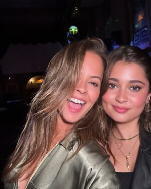 Brooke Burke Instagram - 🤎🖤crushed it last night @sierraskyfisher