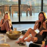 Brooke Burke Instagram – Doing the work doesn’t always have to be difficult and emotional. It also creates a sense of insight and unbreakable happiness. What’s more difficult is not doing the work. Visit the link in my bio to learn more about live events and wellness experiences. @yogando.style @brookeburkebody #mindfulness #retreat #wellbeing