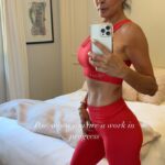 Brooke Burke Instagram – Working on me. Ohhhhhhh post #menopause ☺️ Smashing our belly goals 💥 the #AB Attack series remains a favorite at the BB body community. 4 wks | 20 ab burns | 5 minutes a day! Yes you can‼️ yes ABs oh lutely! Join the BB BODYFit Fam @brookeburkebody 1st week is FREE.