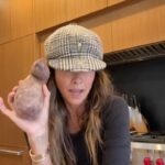 Brooke Burke Instagram – Purple sweet potato protein snack 🍠 | bake at 375 for 30-40 minutes, slice, spoonful of cottage cheese on top, olive oil, salt n pepper…yum! #bluezones #recipe #healthysnacks