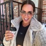 Brooke Burke Instagram - Good Morning 🩵✨