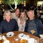 Brooke Burke Instagram - Giving business 🍸 & chocolate martinis @marthastewart 👑 @elizabethmiller74 @skechers #papa Greenberg