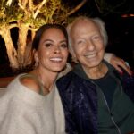 Brooke Burke Instagram - Giving business 🍸 & chocolate martinis @marthastewart 👑 @elizabethmiller74 @skechers #papa Greenberg