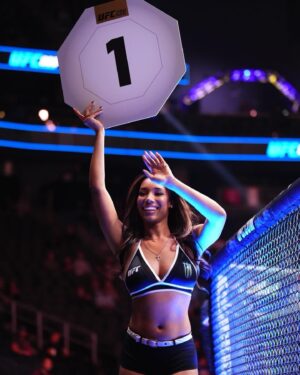 Brookliyn Wren Instagram - Last fight of the year baby! 👊🏽🖤 #UFC296