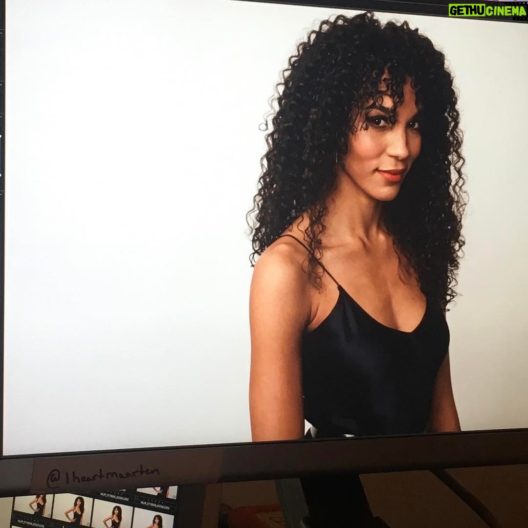 Brooklyn Sudano - 1.6K Likes - I know something you don't know... 🤐😉 #Taken tonight at 10 pm/9pm CT on @nbc. 📷: @iheartmaarten