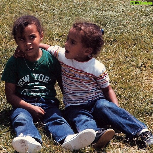 Brooklyn Sudano - 768 Likes - Happy Birthday to the most amazing sister, @amandasudanoramirez Apparently, my younger self thought so too... 😬😘 #amandagrace #sideeye