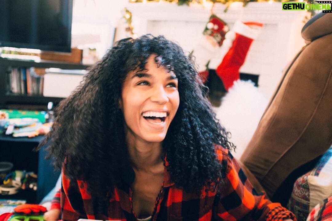 Brooklyn Sudano - 787 Likes - Christmas Joy🎄#tbt 📸: @johnnyswim
