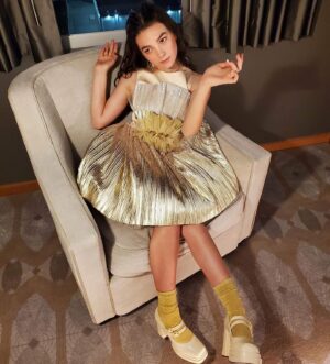 Brooklynn Prince Instagram - Last night was a dream. 💫💛

Dress: @junonafashionhouse ⭐️
Hair/MU: @emilylynnandcompany 💄
Styling: My Mama❤️
Photos: Aunt Kendall 🙃