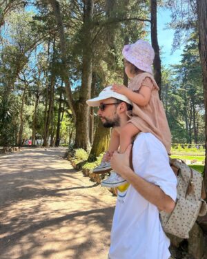 Bruna Quintas Instagram - Registos de um fim de semana marcado por piqueniques, brinquedos e amor 🧡🌼🌿🌈