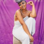 Buntu Petse Instagram - You beauty people have got me counting my blessings today! Thank you to all 500 THOUSAND of you for the amazing journey so far. I’m always humbled to see your loving comments, heartfelt DM’s (even the “hallo bt4l❤️” now and then😅). Nontle Majola thanks you. Mbali Habede thanks you. I thank you very much. ❤️🙏🏾 📸: @londamav 🎬: @therealqham