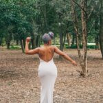 Buntu Petse Instagram - You beauty people have got me counting my blessings today! Thank you to all 500 THOUSAND of you for the amazing journey so far. I’m always humbled to see your loving comments, heartfelt DM’s (even the “hallo bt4l❤️” now and then😅). Nontle Majola thanks you. Mbali Habede thanks you. I thank you very much. ❤️🙏🏾 📸: @londamav 🎬: @therealqham