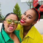 Buntu Petse Instagram - ‘Twas the Szn😍🎄💚❤️🤍 #friendsmas @mbuyik_ ❤️🙏🏾🥹
