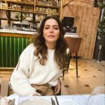Burçin Abdullah Instagram – Nilay’ın yılbaşı davetinden Neslihan’cığımın gözünden ☺️ @neslign
@nilaycafer