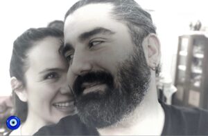 Burcu Altın Instagram - Yüzümü hep güldürenim… Başımı hep göğe kaldıranım… İçimi hep güneşe döndürenim… Benim canım sevgilim 41 oldun bugün 🤍 Sana 41 kere maşallah 🥰🧿 Seni verene de 41bin kez şükürler olsun🙏🏻 İyi ki doğdun aşk… Seni tarifsiz seviyorum🎈🎈🎈