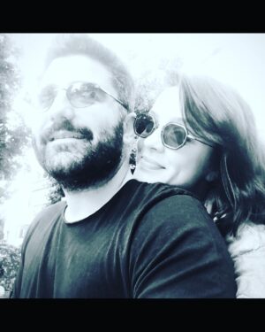 Burcu Altın Instagram - Senin bana nasip olman, şahsi hayatımın en değer biçilmez talihidir 🤍🧿 Aşık oluşumuzun 5. , evliliğimizin 3. yıldönümü kutlu olsun Dağ’ım🥰 Seni çok seviyorum, çok sevicem 🎈 @efedeprem #15haziran #2017