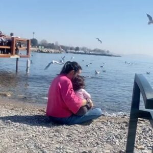 Burcu Altın Instagram - Güzel kızımm 🧿🥰🙏🏻 Güzel günlere 🤍🍀 @efedeprem 🎥 @erenyildiz82