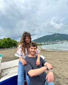 Buse Meral Instagram - Akşam beraber miyiz ? 💕 @vermemsenidizi @atvturkiye